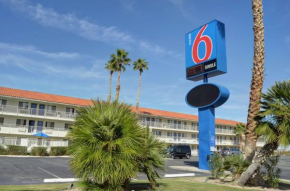  Motel 6-Twentynine Palms, CA  Туэнтинин Палмс